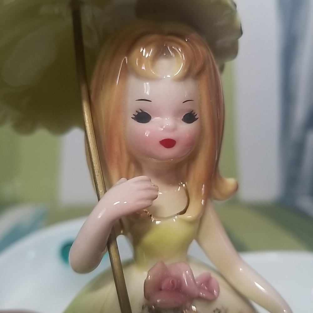 Josef Original Girl With Parasol Umbrella Figurine Cottage Core Green Dress